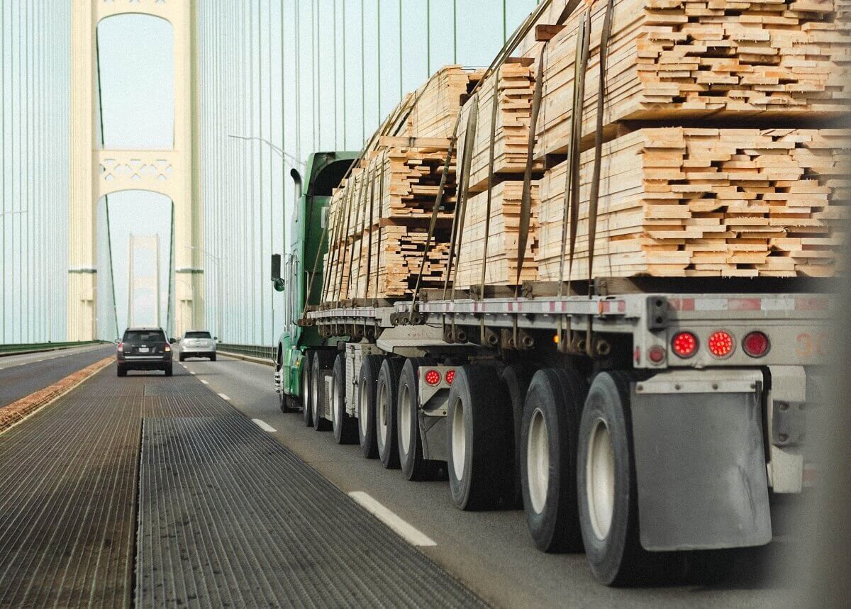 These FMCSA Flatbed Load Securement Rules Can Keep You Safe on the Road 